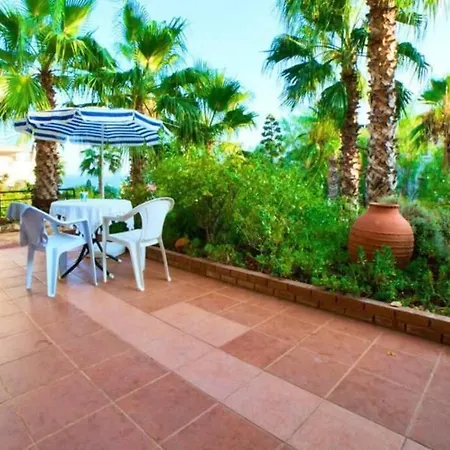 Kas'ta Bahce Kati Doublex Keyifi Apartment